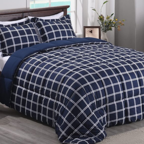 New King or Queen  Size Comforter Set -  Reversible Down Alternative - Picture 1 of 6